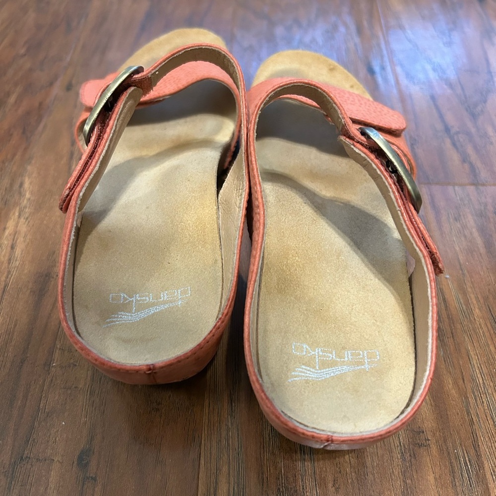 Dansko Tan Milled Burnished Tanya Womens Sandals in Coral Open Toe Slides - Picture 7 of 11